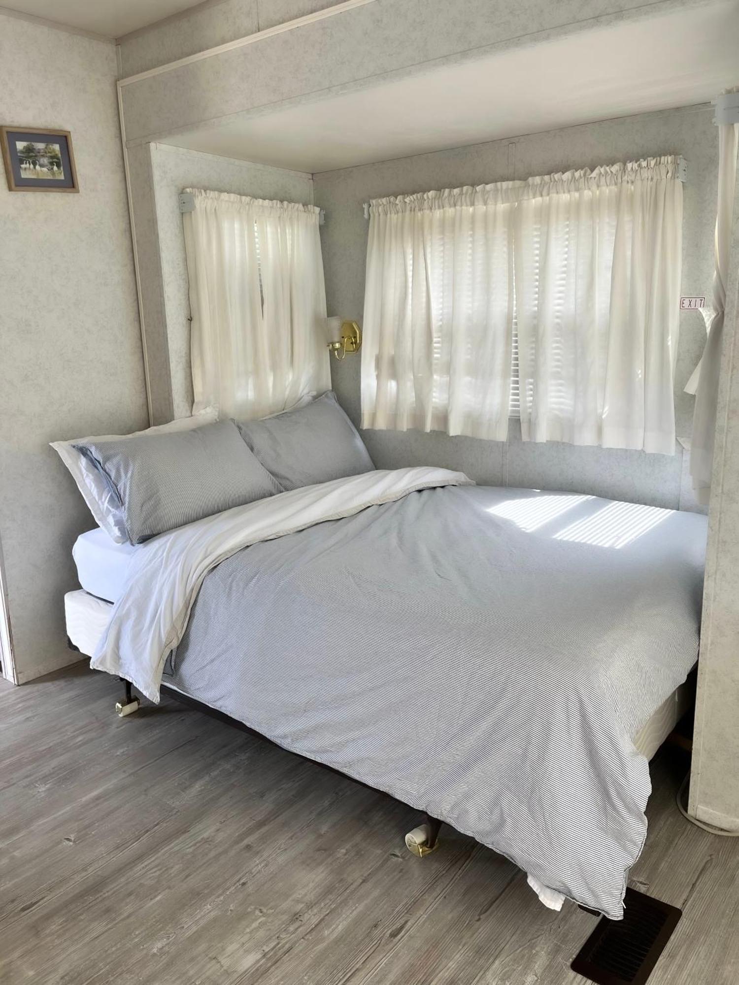 Roberts Roost Resort クイネル エクステリア 写真