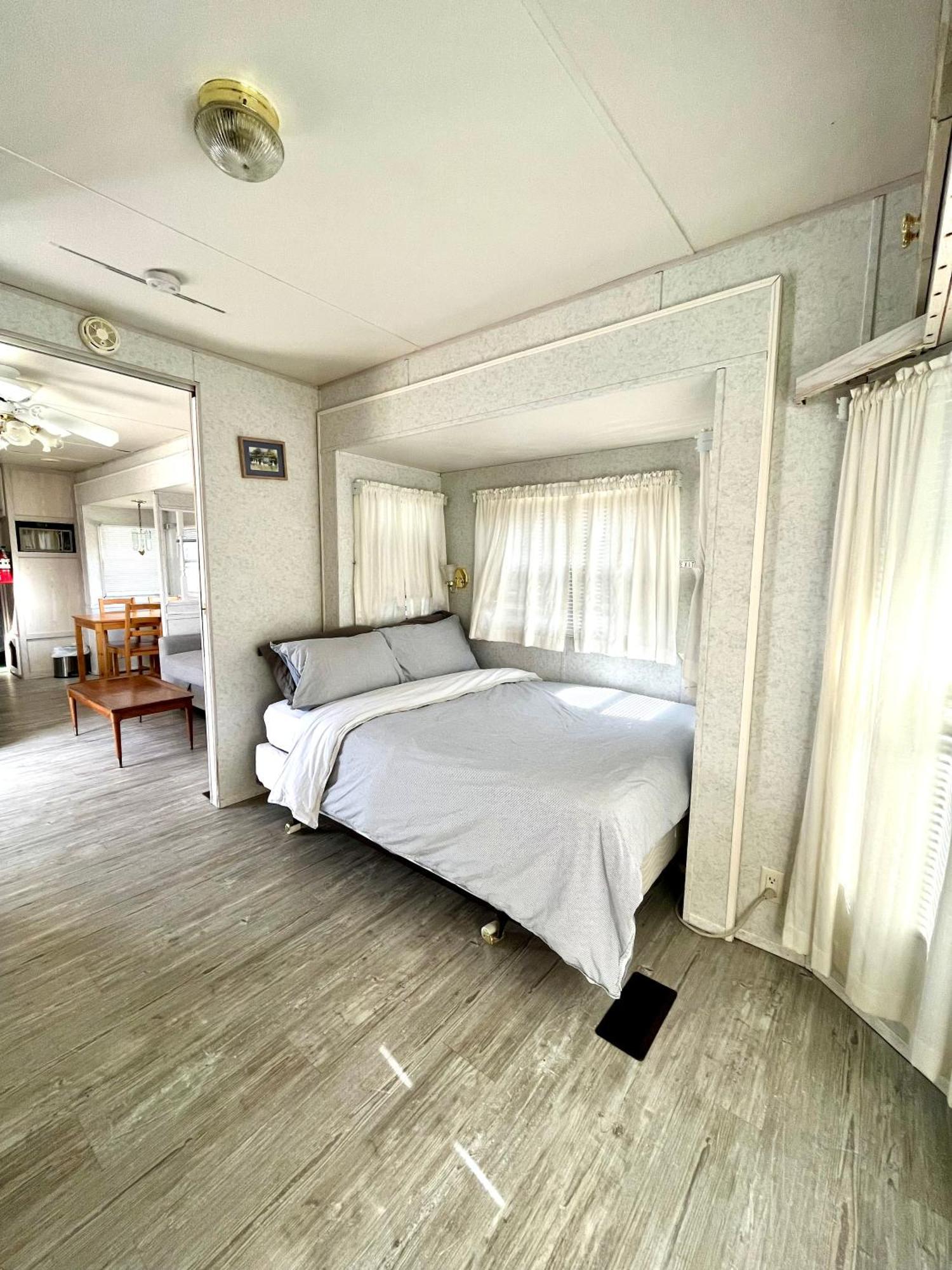 Roberts Roost Resort クイネル エクステリア 写真